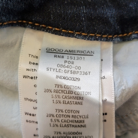 Good American | Good Legs Flare Jeans in Medium Wash Size 14/32 - Picture 6 of 6